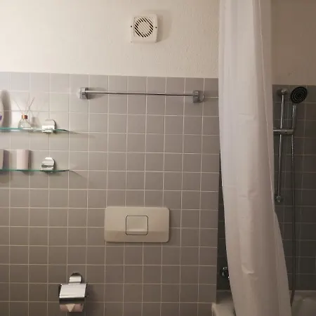 Double Room, Bathroom & Parking By Interlaken *