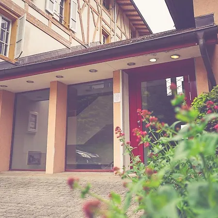 Double Room, Bathroom & Parking By Interlaken Affittacamere