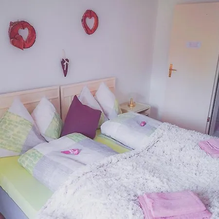 Double Room, Bathroom & Parking By Interlaken Guest house Darligen